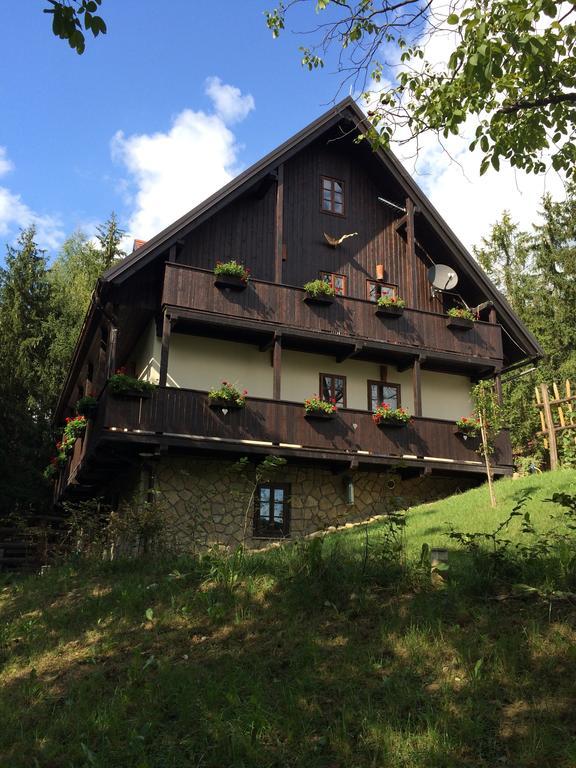 Pomona Relaxing Nature Guest House Рогашка-Слатіна Екстер'єр фото